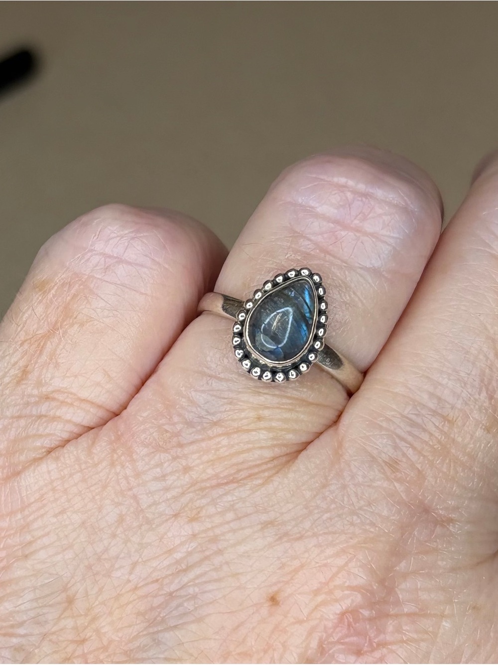 925 Sterling Silver Labradorite Teardrop Ring – Beaded Halo | Size 7